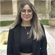 Étudiante en master de droit je propose de donner des cours de soutien scolaire primaire et collège.